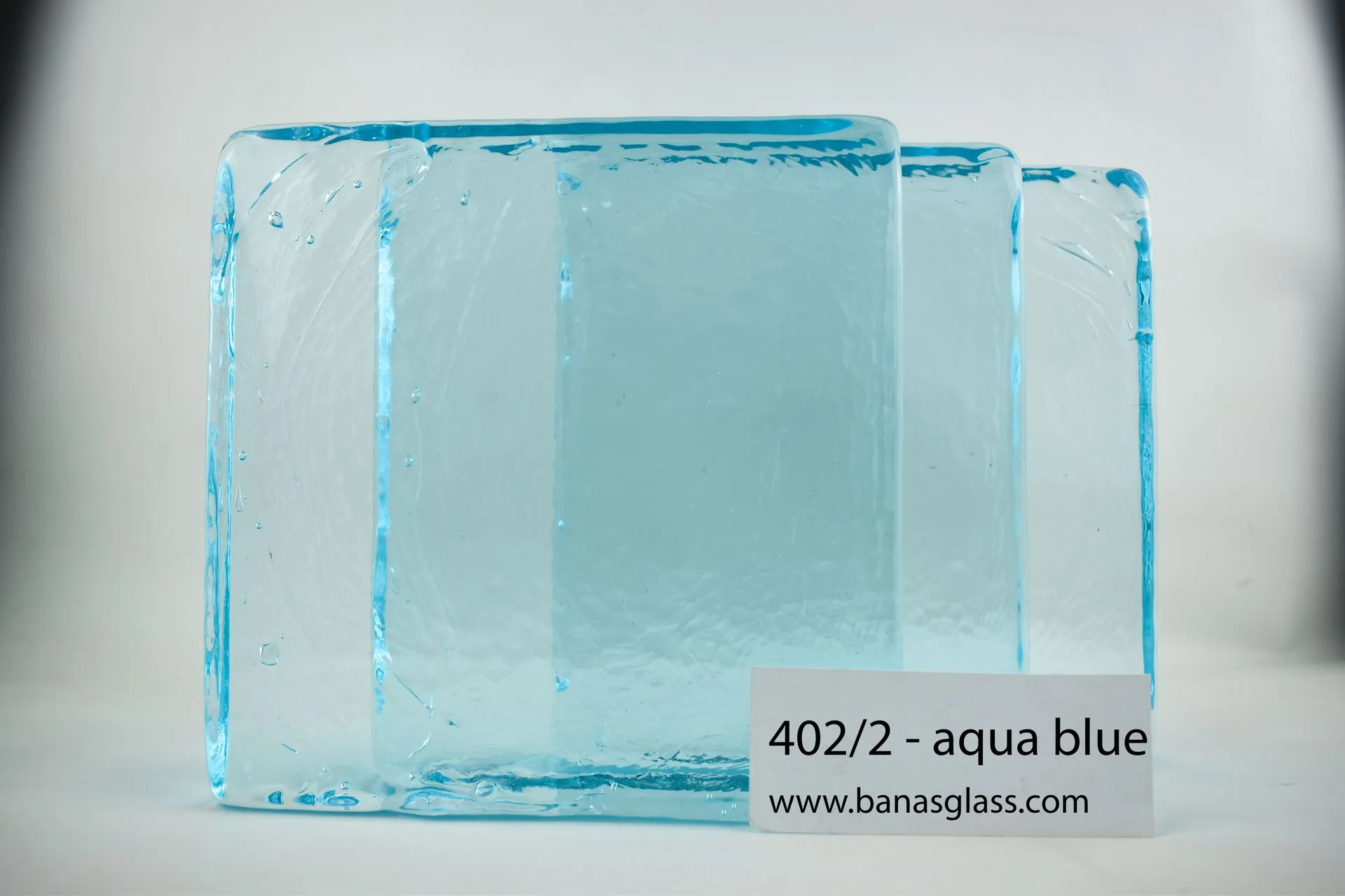 402/2 - Aqua Blue Light